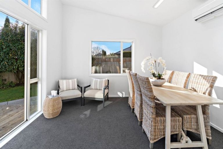 Photo of property in 30 Harrys Way, Redwood, Christchurch, 8051