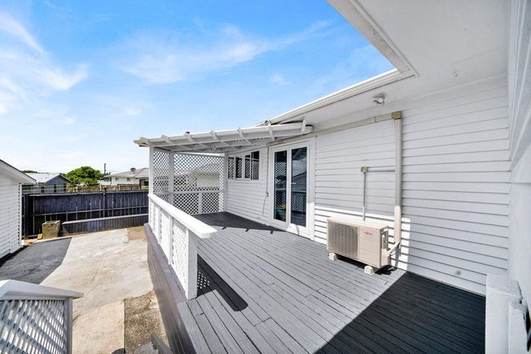 Photo of property in 9 O'connell Street, Manurewa, Auckland, 2102