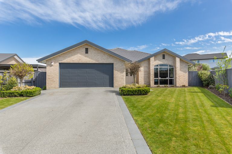 Photo of property in 54 Westpark Drive, Burnside, Christchurch, 8053