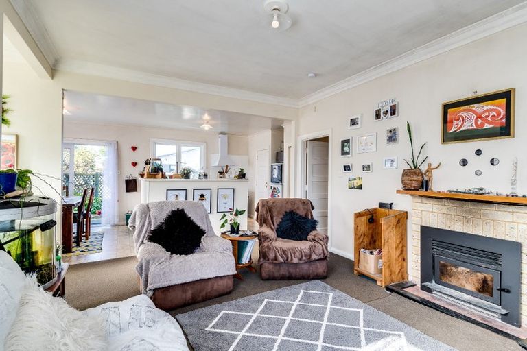 Photo of property in 22 Barton Avenue, Marewa, Napier, 4110