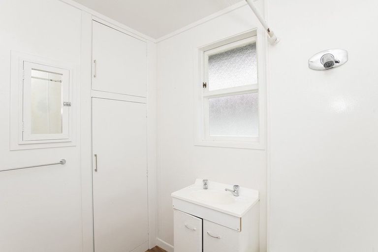 Photo of property in 15 Munro Street, Elgin, Gisborne, 4010