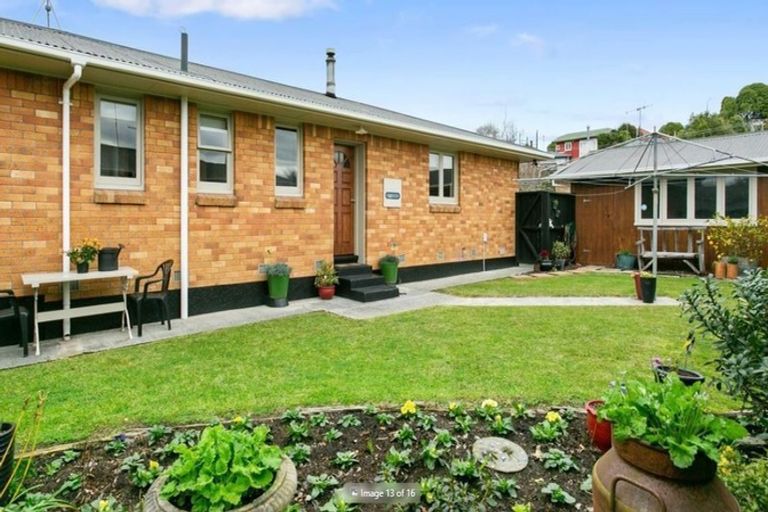 Photo of property in 16 Little Street, Tirau, 3410