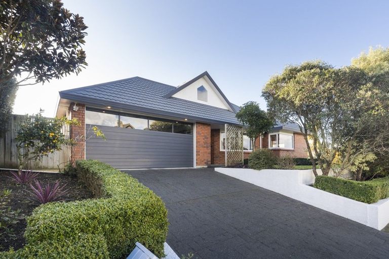 Photo of property in 30 Kilkenny Place, Fitzherbert, Palmerston North, 4410