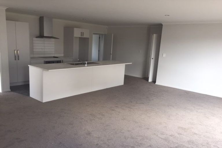 Photo of property in 17 Lamborn Drive, Papakura, 2110