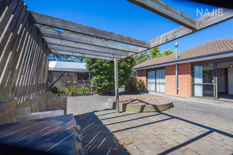 Photo of property in 11 Mchaffies Place, Wainoni, Christchurch, 8061