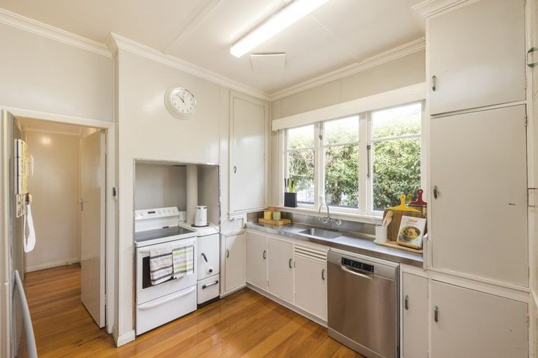 Photo of property in 79 Guy Avenue, Takaro, Palmerston North, 4410