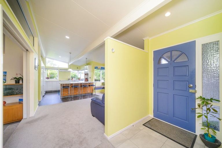 Photo of property in 6 Dunk Place, Milson, Palmerston North, 4414