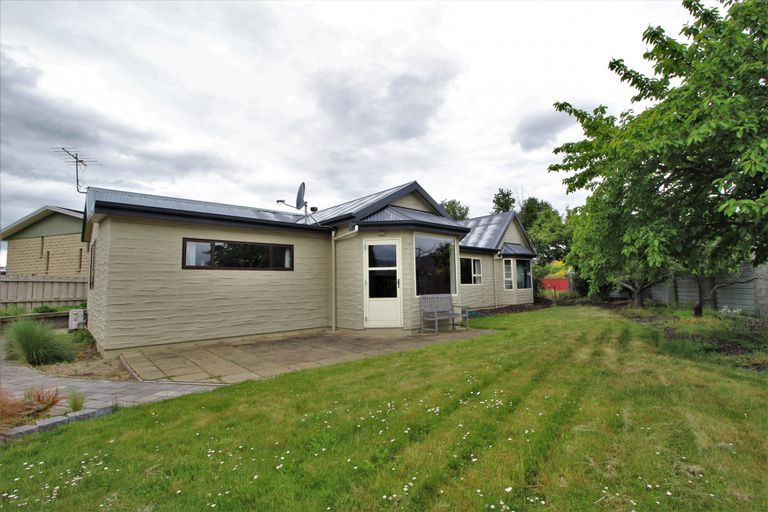 Photo of property in 2 Orchard Drive, Alexandra, 9320