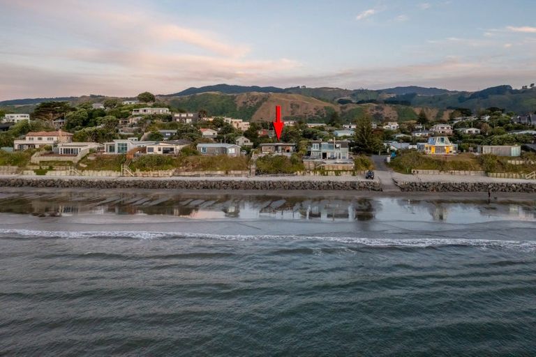 Photo of property in 80 The Esplanade, Raumati South, Paraparaumu, 5032