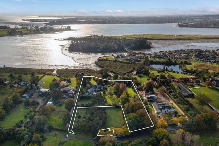 Photo of property in 37 Island View Road, Karaka, Papakura, 2580