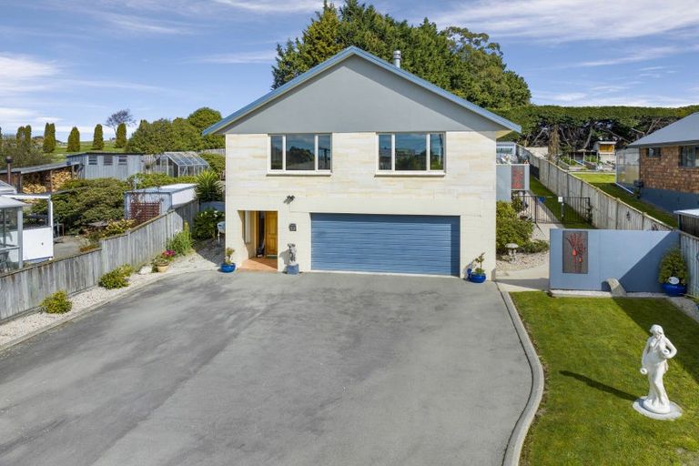 Photo of property in 4 Leven Street, South Hill, Oamaru, 9400