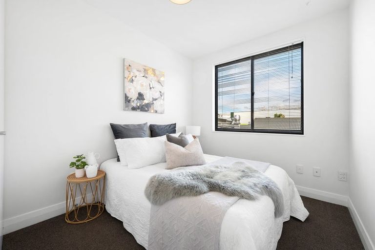 Photo of property in 2/1a Elizabeth Street, Petone, Lower Hutt, 5012