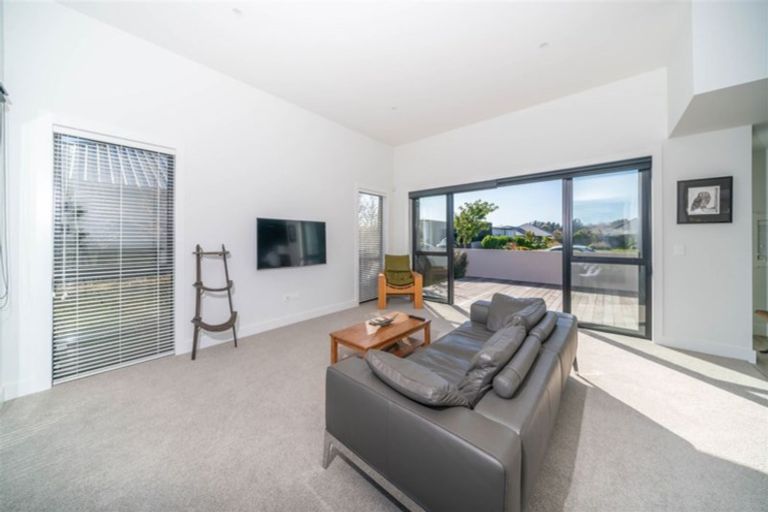 Photo of property in 2 Wallace Crescent, Prebbleton, 7604