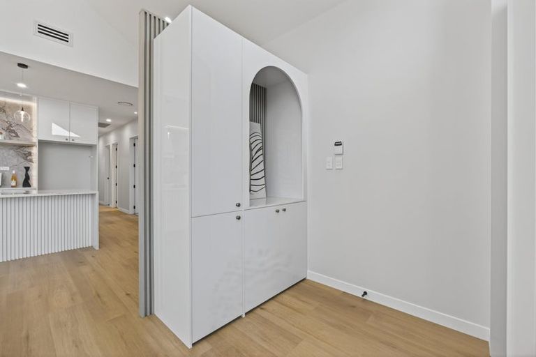 Photo of property in 12 Piko Road, Opaheke, 2113