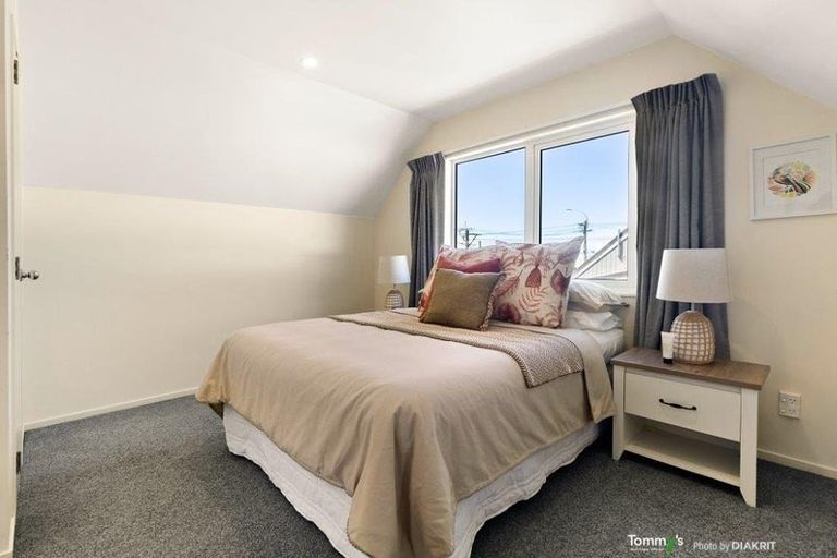 Photo of property in 6 Rua Street, Lyall Bay, Wellington, 6022