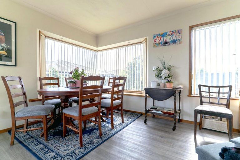 Photo of property in 71 Napier Road, Havelock North, 4130