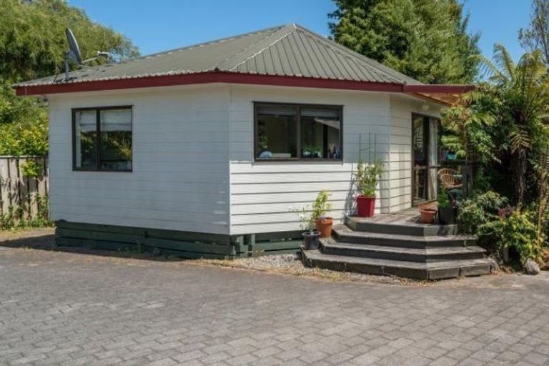 Photo of property in 44a Huia Street, Waikanae, 5036