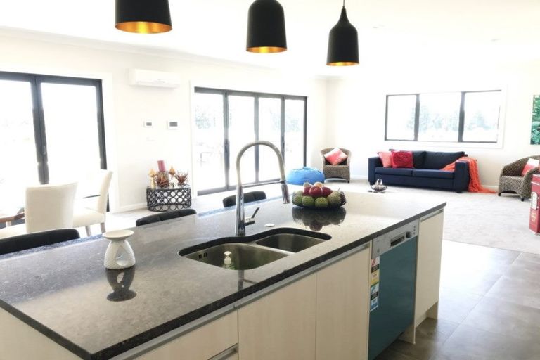 Photo of property in 30 Mcintosh Drive, Pokeno, 2471