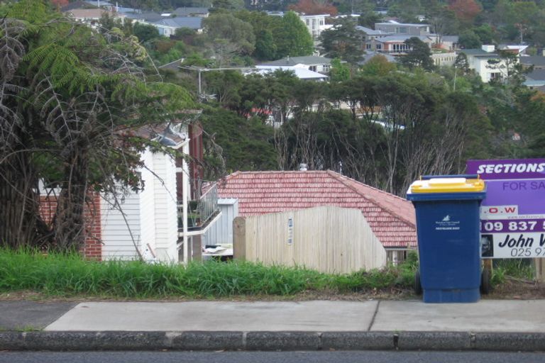 Photo of property in 245 Titirangi Road, Titirangi, Auckland, 0604