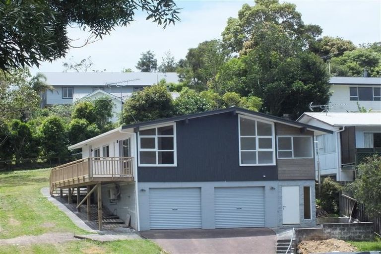 Photo of property in 6 William Hadlow Place, Hatfields Beach, Orewa, 0931