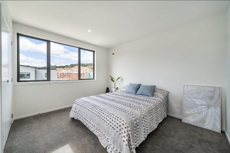 Photo of property in 3d Breakwater Way, Whitby, Porirua, 5024