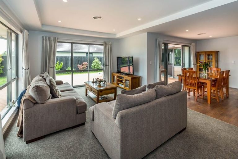 Photo of property in 121 Metehau Street, Marshland, Christchurch, 8083