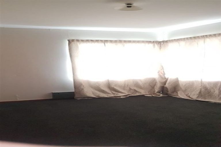 Photo of property in 51 Strid Road, Te Atatu South, Auckland, 0610