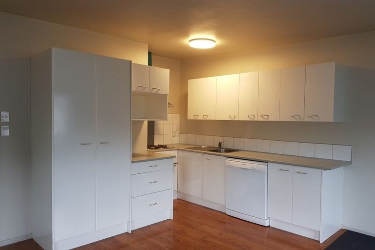 Photo of property in 5/18 Lambley Road, Titahi Bay, Porirua, 5022