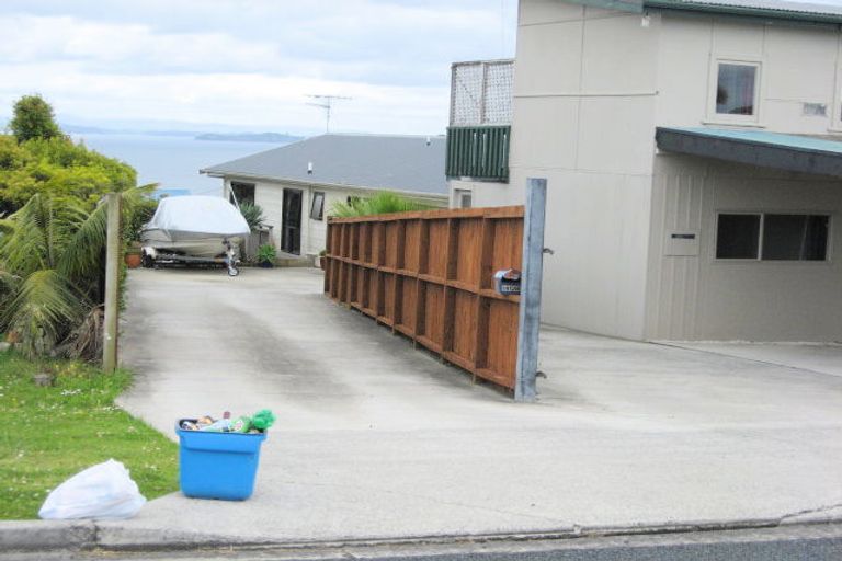 Photo of property in 1412 Whangaparaoa Road, Army Bay, Whangaparaoa, 0930