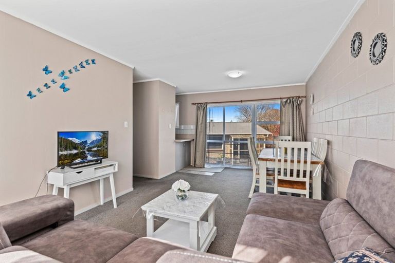 Photo of property in 4/430 Fraser Street, Parkvale, Tauranga, 3112