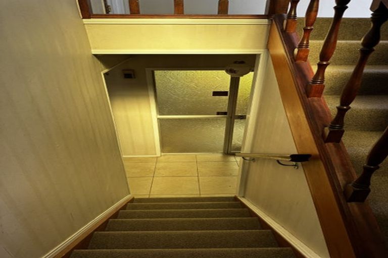 Photo of property in 12 Halberg Street, Papakura, 2110