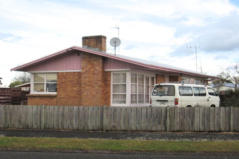 Photo of property in 42 Hendon Road, Fairview Downs, Hamilton, 3214