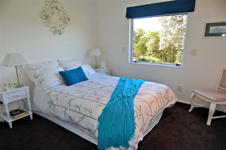 Photo of property in 36 Rarere Terrace, Kerikeri, 0230