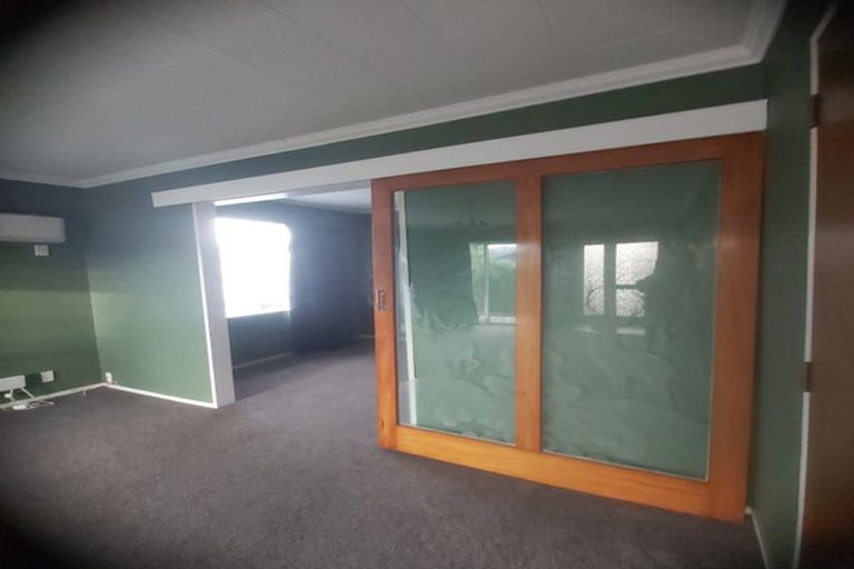 Photo of property in 96a Waiwhetu Road, Waterloo, Lower Hutt, 5011