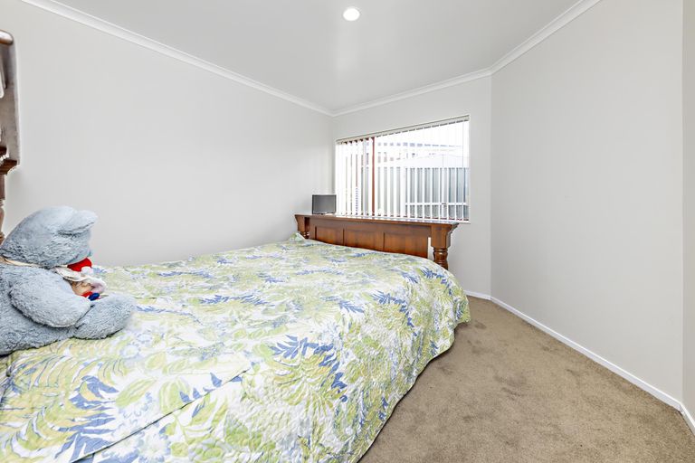 Photo of property in 62 Robert Ross Place, Clendon Park, Auckland, 2103