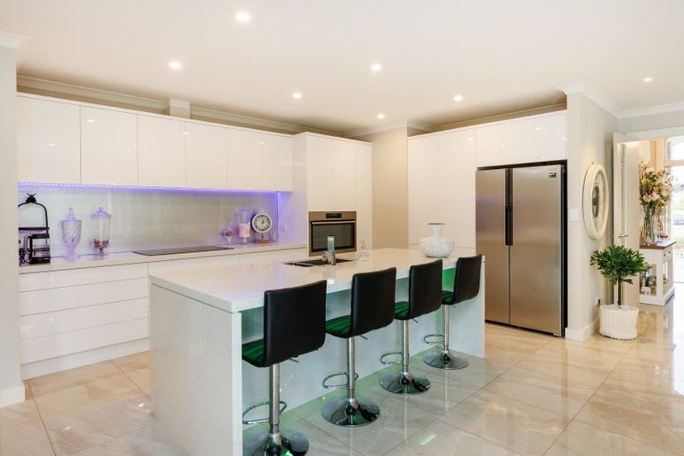 Photo of property in 9 Riverstone Grove, Hokowhitu, Palmerston North, 4410