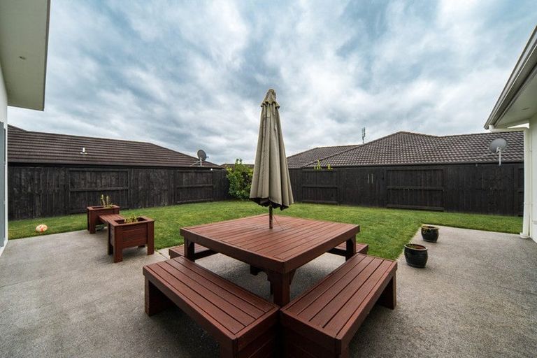 Photo of property in 11 Miranda Place, Flagstaff, Hamilton, 3210