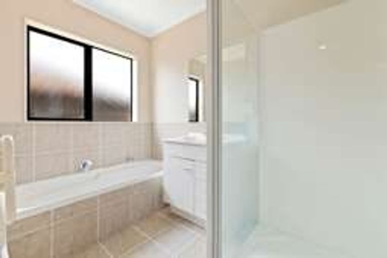 Photo of property in 19 Prado Drive, Pukekohe, 2120