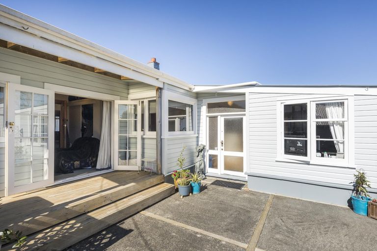 Photo of property in 18 Bryant Street, Takaro, Palmerston North, 4412