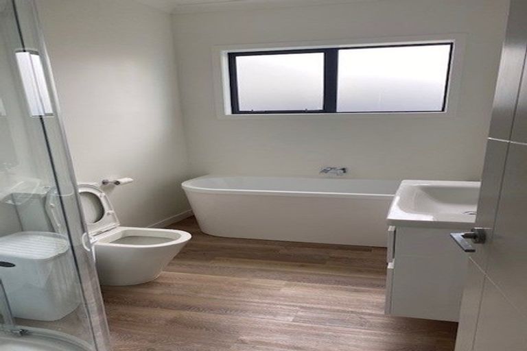 Photo of property in 7 Hopkirk Avenue, Wallaceville, Upper Hutt, 5018