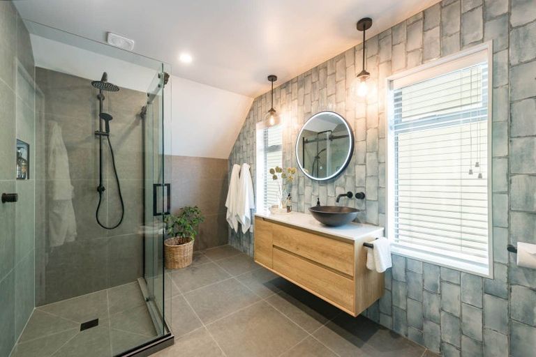 Photo of property in 8 Sullivans Road, Paihia, 0200