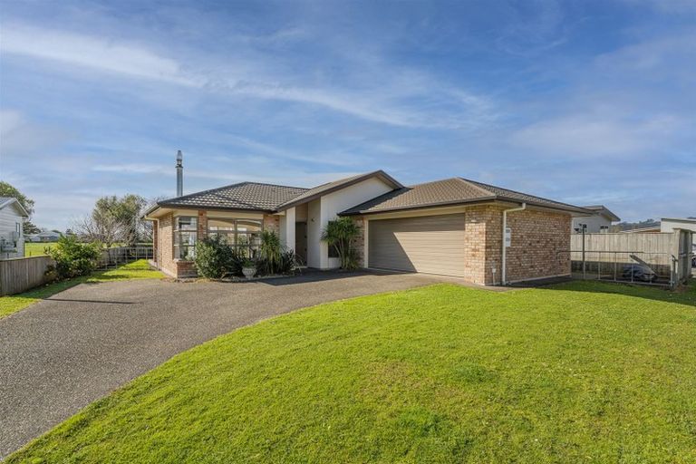 Photo of property in 48 Carina Way, Whitianga, 3510