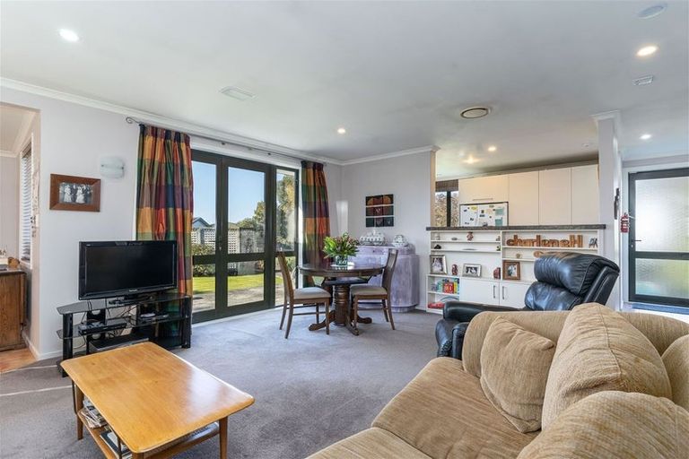Photo of property in 22c Lansdowne Crescent, Lansdowne, Masterton, 5810
