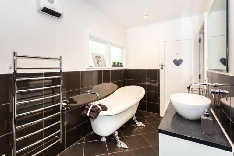 Photo of property in 27 High Street, Leeston, 7632