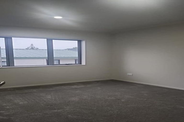 Photo of property in 2/55 Swaffield Road, Papatoetoe, Auckland, 2025