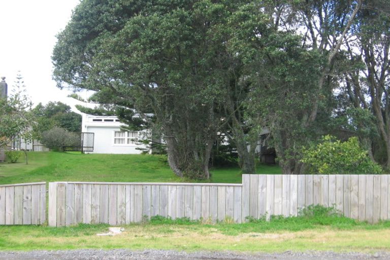 Photo of property in 126 Diana Avenue, Whangamata, 3620