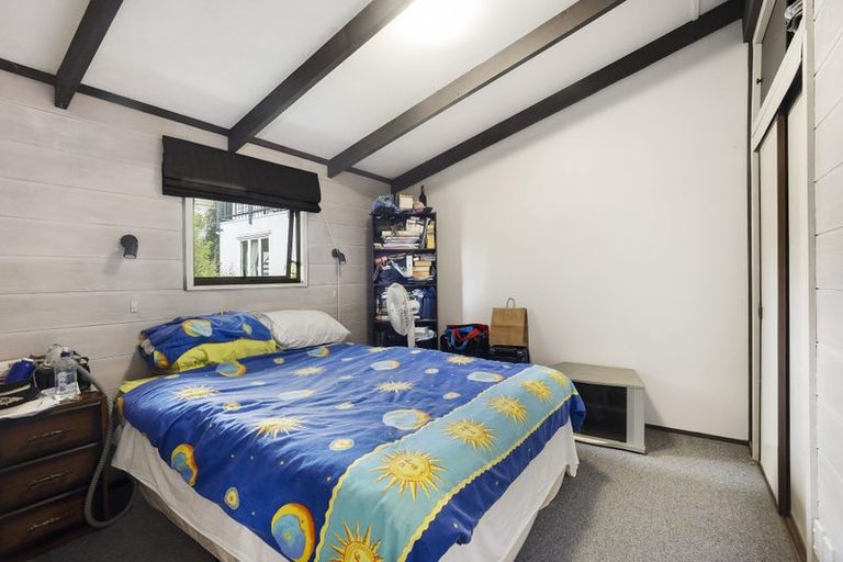 Photo of property in 2/88 Arran Road, Browns Bay, Auckland, 0630