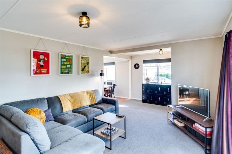 Photo of property in 31 Gilmour Place, Taradale, Napier, 4112