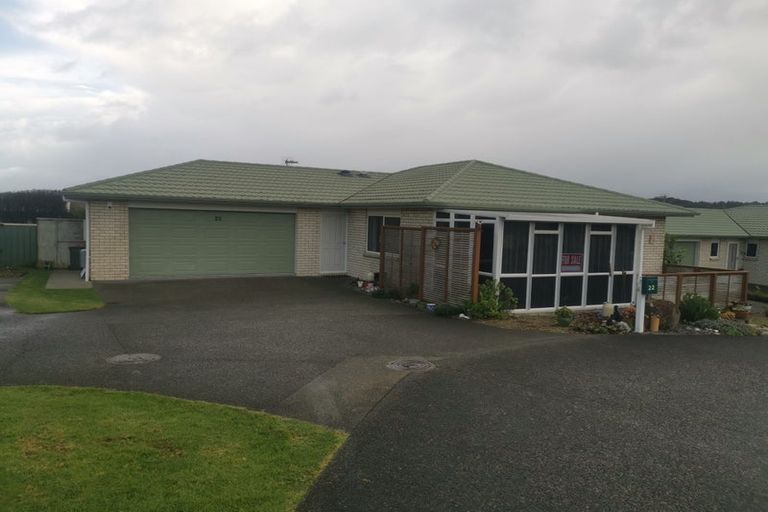 Photo of property in 4/8 Village Place, Tuakau, 2121