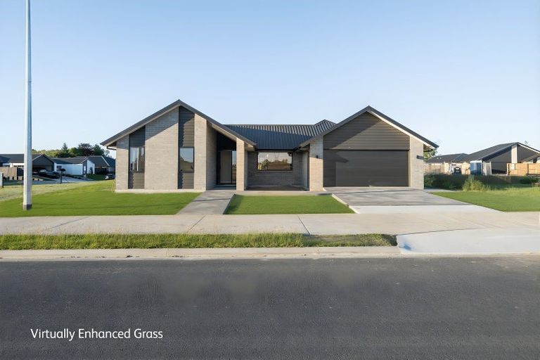 Photo of property in 15 Silverwood Lane, Leamington, Cambridge, 3495